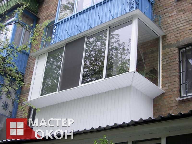 Остекление балконов и лоджий с отделкой в Северске